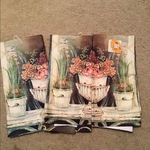 Art in motion kitchen towels - set of 3